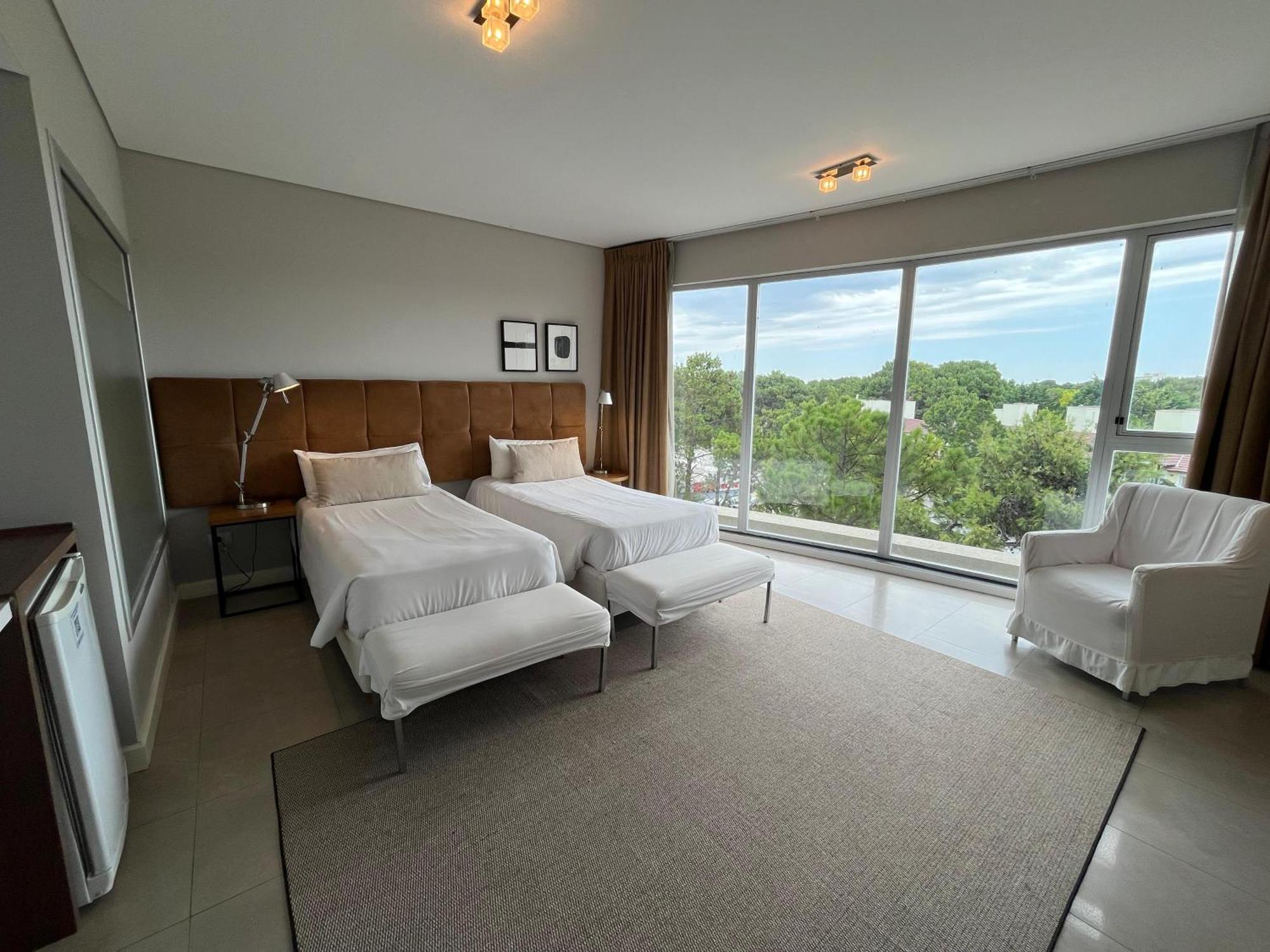 Hotel Zentiva Пинамар Экстерьер фото